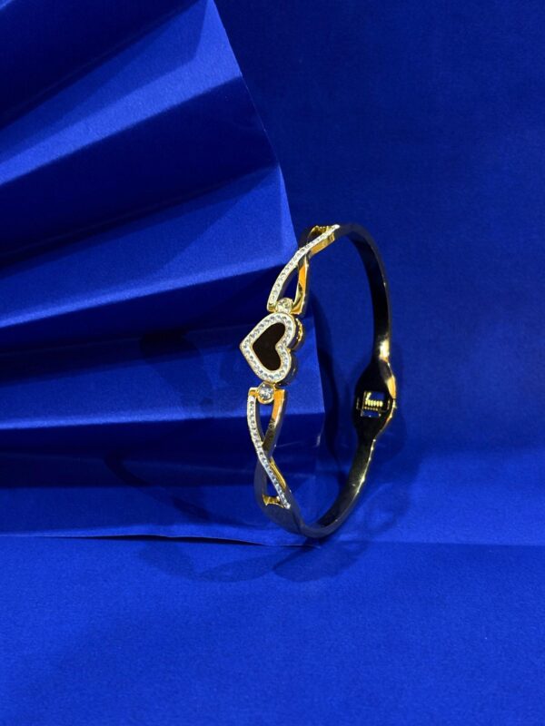 Anti Tarnish Heart Kada